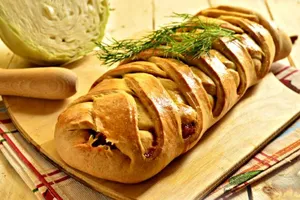 Кулебяка с капустой - пошаговый рецепт Кулебяка с капустой - пошаговый рецепт