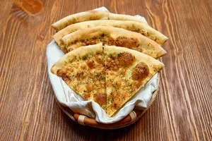 Фокачча с сыром - пошаговый рецепт Фокачча с сыром - пошаговый рецепт