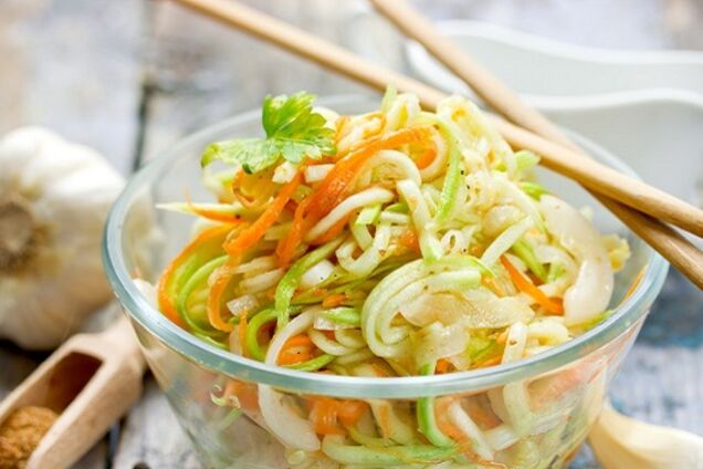 Салат из кабачков по-корейски