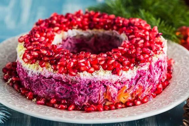 Салат с гранатом и курицей