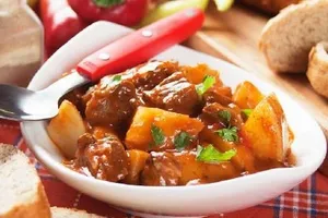 Жаркое с мясом - пошаговый рецепт Жаркое с мясом - пошаговый рецепт
