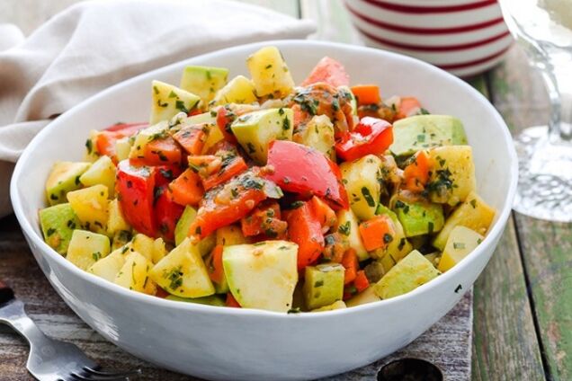 Овощное рагу с капустой