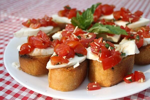 Брускета з сиром