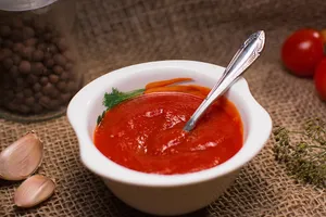 Кетчуп з яблуками - покроковий рецепт Кетчуп з яблуками - покроковий рецепт