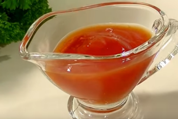 Кетчуп із гвоздикою та гострим перцем