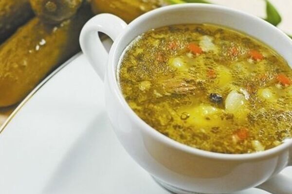 Рассольник с перловкой и чесноком