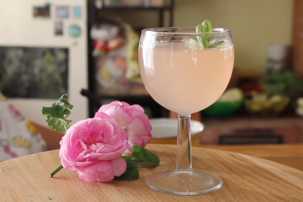 Компот из ревеня с мятой