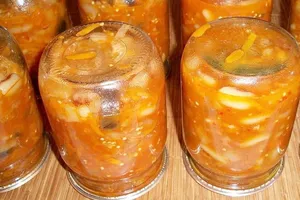 Овощной салат с фасолью и кабачками - пошаговый рецепт Овощной салат с фасолью и кабачками - пошаговый рецепт