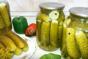 Мариновані огірки - покроковий рецепт Мариновані огірки - покроковий рецепт