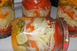 Салат на зиму с огурцами и капустой - пошаговый рецепт Салат на зиму с огурцами и капустой - пошаговый рецепт