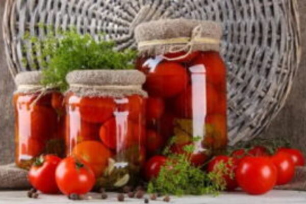 Квашеные помидоры с кориандром