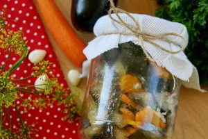 Мариновані баклажани з морквою і оцтом - покроковий рецепт Мариновані баклажани з морквою і оцтом - покроковий рецепт