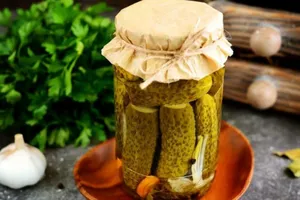 Мариновані огірки з гвоздикою та коріандром - покроковий рецепт Мариновані огірки з гвоздикою та коріандром - покроковий рецепт
