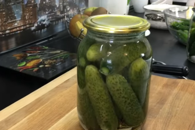 Мариновані огірки з хріном