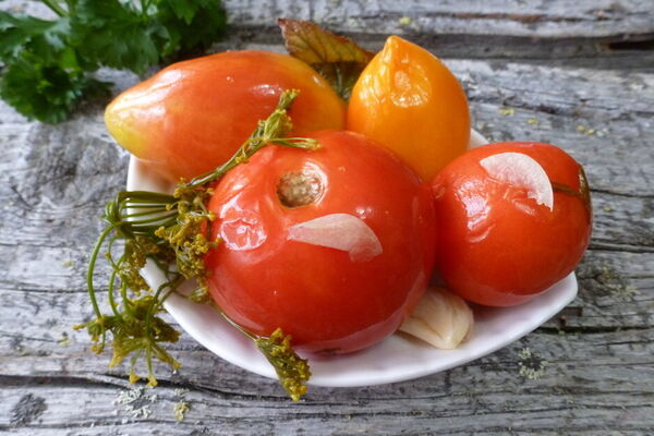 Малосольні помідори в пакеті за 5 хвилин