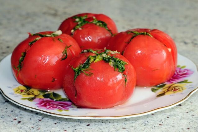 Мариновані помідори по-вірменськи