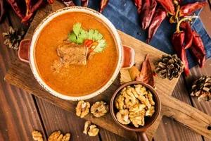 Харчо с аджикой и орехами - пошаговый рецепт Харчо с аджикой и орехами - пошаговый рецепт