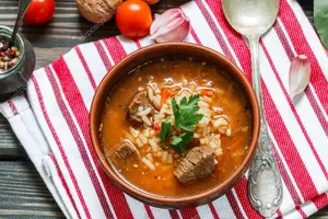 Харчо з помідорами - покроковий рецепт Харчо з помідорами - покроковий рецепт