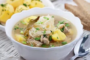 Сільські щі - покроковий рецепт Сільські щі - покроковий рецепт