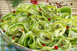 Мариновані кабачки з медом і оцтом - покроковий рецепт Мариновані кабачки з медом і оцтом - покроковий рецепт