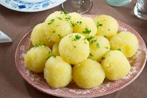 Клецки по-немецки - пошаговый рецепт Клецки по-немецки - пошаговый рецепт