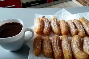 Чуррос с шоколадным соусом - пошаговый рецепт Чуррос с шоколадным соусом - пошаговый рецепт