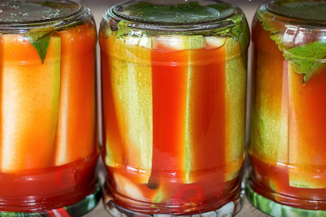 Мариновані кабачки ''Кривава Мері''