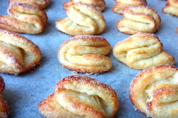 Сирні вушка в духовці