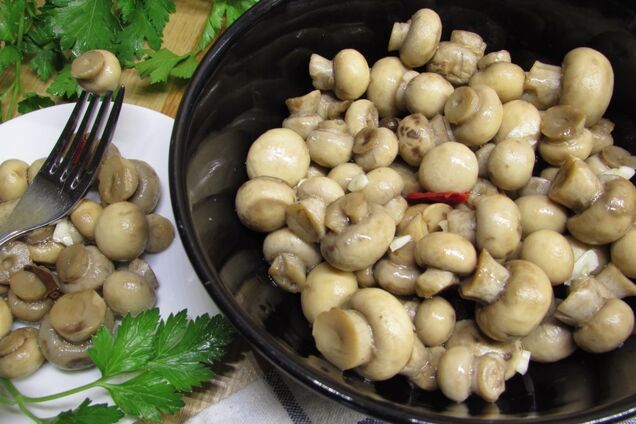Шампиньоны с уксусом