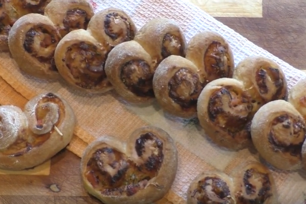 Ушки с беконом