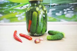 Мариновані огірки по-польськи - покроковий рецепт Мариновані огірки по-польськи - покроковий рецепт