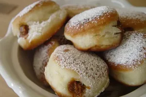 Донатс со сгущенкой - пошаговый рецепт Донатс со сгущенкой - пошаговый рецепт