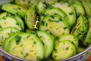 Мариновані кабачки з медом - покроковий рецепт Мариновані кабачки з медом - покроковий рецепт