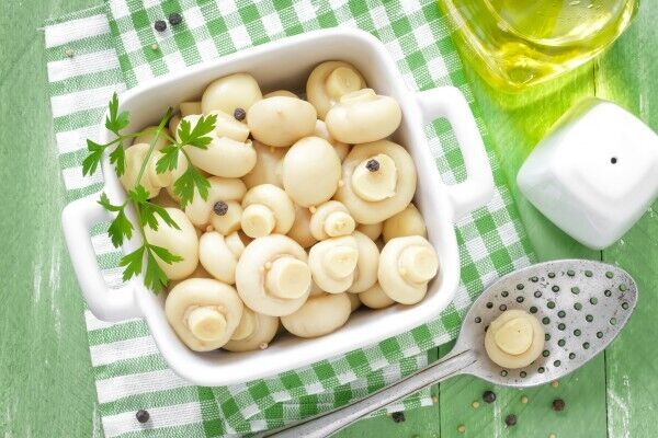 Мариновані печериці з оцтом