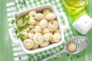 Маринованные шампиньоны с уксусом - пошаговый рецепт Маринованные шампиньоны с уксусом - пошаговый рецепт