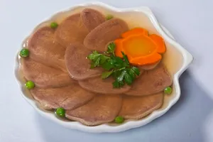Заливной язык - пошаговый рецепт Заливной язык - пошаговый рецепт