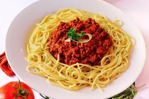 Спагетти с фаршем - пошаговый рецепт Спагетти с фаршем - пошаговый рецепт