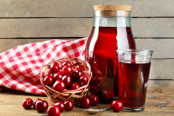 Компот из вишни