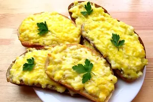 Бутерброды с сыром - пошаговый рецепт Бутерброды с сыром - пошаговый рецепт