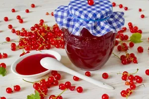 Джем из красной смородины - пошаговый рецепт Джем из красной смородины - пошаговый рецепт