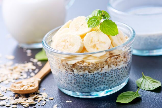 Чіа пудинг з бананом