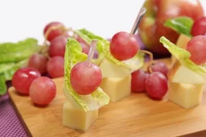 Канапе с сыром - пошаговый рецепт Канапе с сыром - пошаговый рецепт