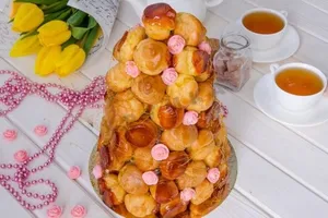 Торт из эклеров - пошаговый рецепт Торт из эклеров - пошаговый рецепт