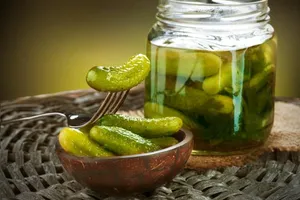 Огурцы с кетчупом - пошаговый рецепт Огурцы с кетчупом - пошаговый рецепт