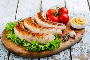 Куриные колбаски - пошаговый рецепт Куриные колбаски - пошаговый рецепт