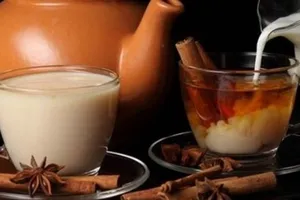 Чай з молоком - покроковий рецепт Чай з молоком - покроковий рецепт