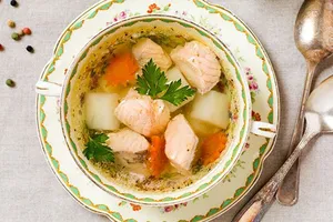 Уха из горбуши - пошаговый рецепт Уха из горбуши - пошаговый рецепт