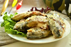 Жареный карась в сметане - пошаговый рецепт Жареный карась в сметане - пошаговый рецепт