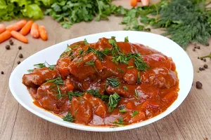 Гуляш из говядины в мультиварке - пошаговый рецепт Гуляш из говядины в мультиварке - пошаговый рецепт