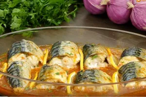 Скумбрия в томатном соусе - пошаговый рецепт Скумбрия в томатном соусе - пошаговый рецепт